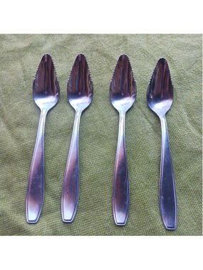 Knobler 4 Grapefruit/Orange Spoons Serrated KN1 Stainless Flatware Set Of Four